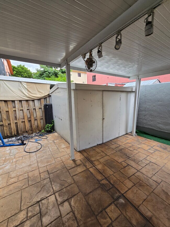 Building Photo - 2270 W 54th Pl