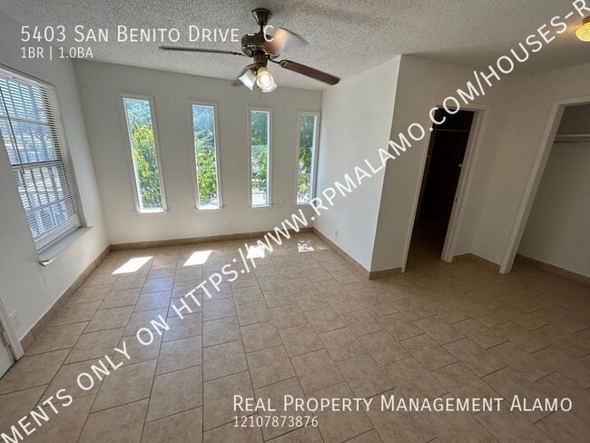 Building Photo - *COMING SOON!* Upstairs 1 Bedroom 1 Bath U...