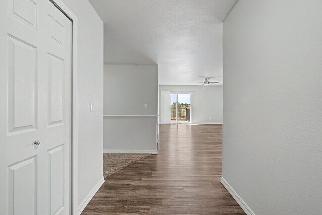 Building Photo - 1005 Scarlet Oak Dr