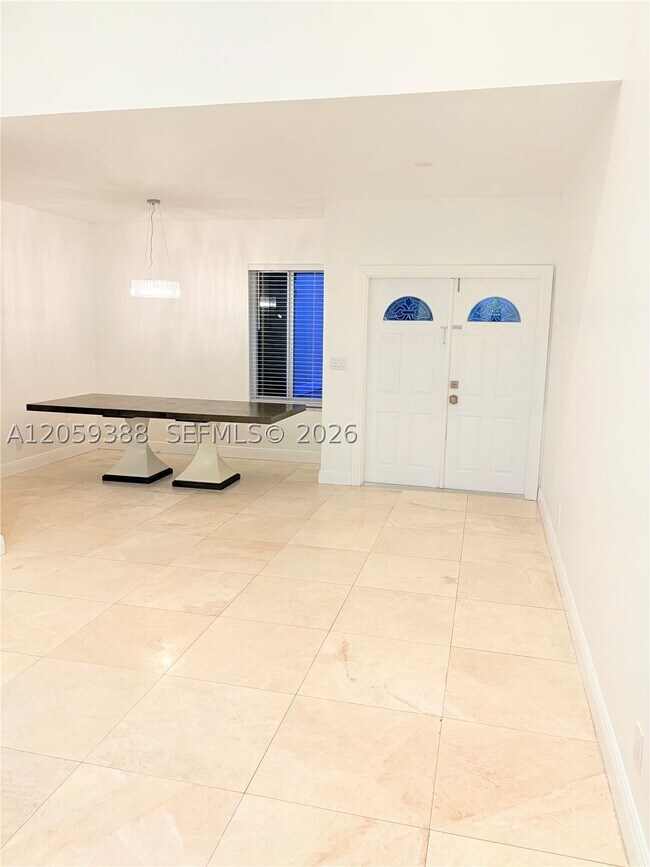 Building Photo - 1581 SW 106th Ave
