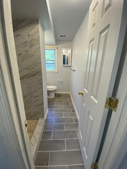 Bathroom - 9110 Drake Pl