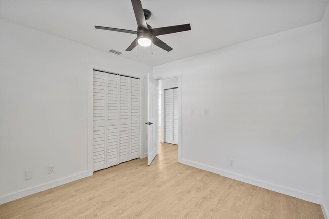 Building Photo - 1325 Cheney Hwy