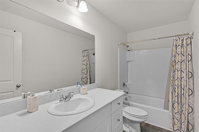 Building Photo - 8348 Hawkview Dr