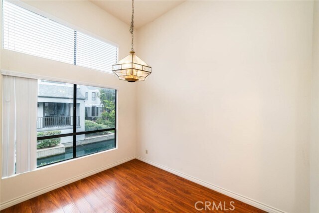 Building Photo - 31 Waterway