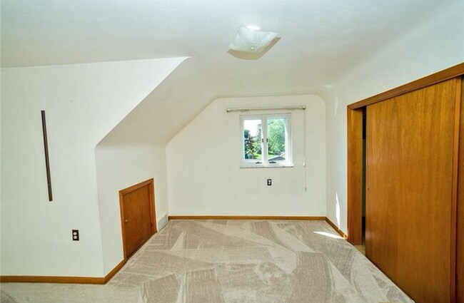 Building Photo - 5331 Old Logan Ferry Rd