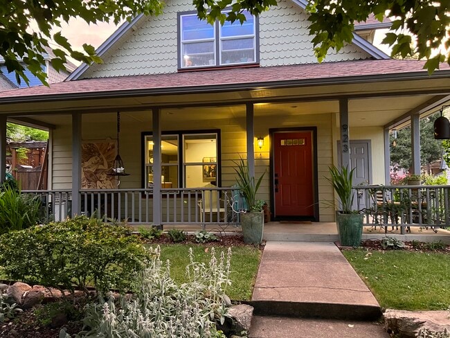 Primary Photo - 923 Bellview Ave