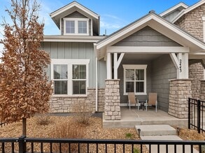 Building Photo - 3-Bedroom 2.5-Bath Townhome Loveland, CO!