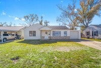 Building Photo - 1600 E School St