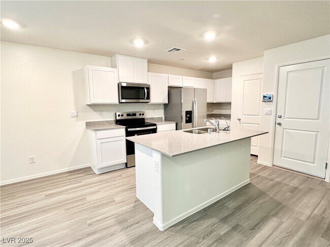 Building Photo - 5003 Chapin Mesa Ave