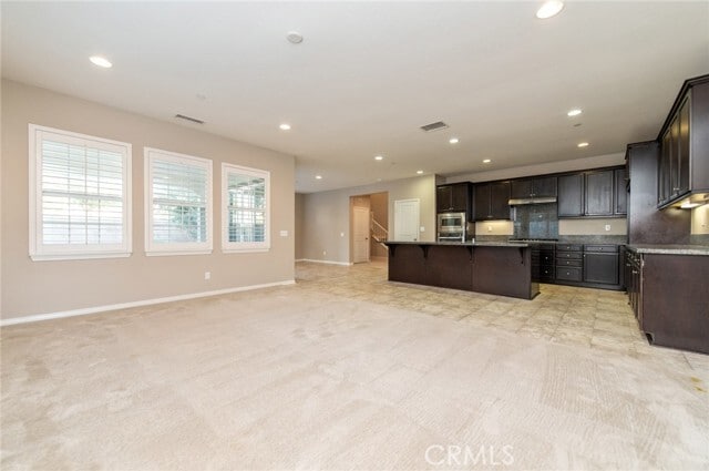 Building Photo - 6248 Desales St