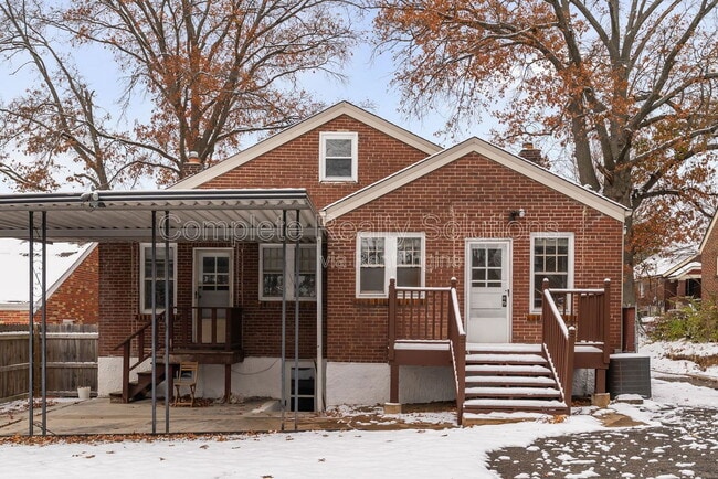 Building Photo - 8026 Wynwood Dr