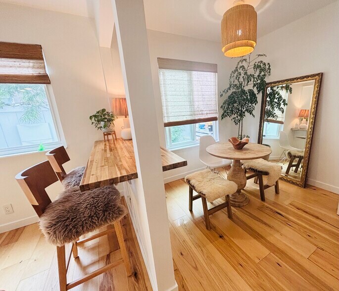 Building Photo - 413 14th St