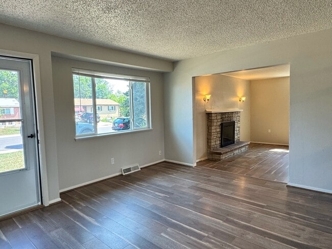 Building Photo - 7295 Winona Ct