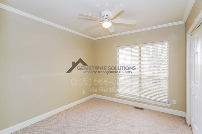 Building Photo - 306 Crooked Oak Ct