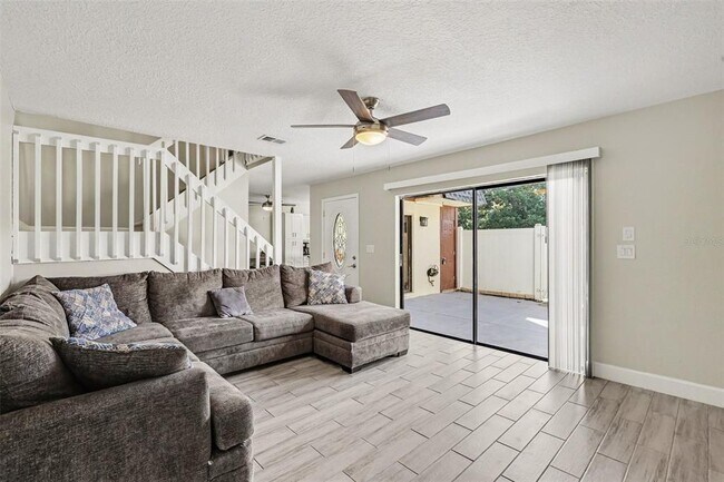 Building Photo - 8114 Oak Trace Way