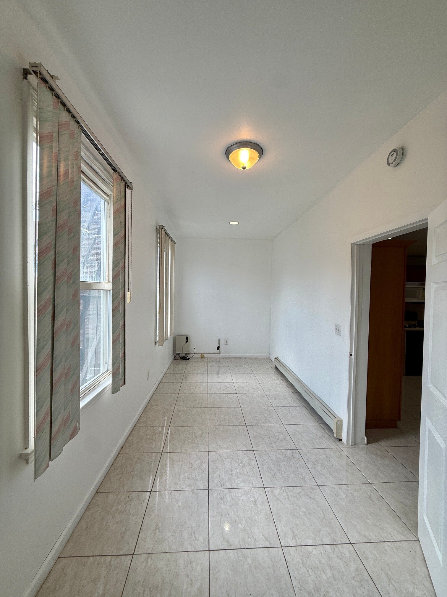 Building Photo - 525 Harrison Ave
