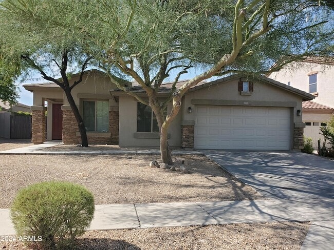 Building Photo - 3225 W Leisure Ln