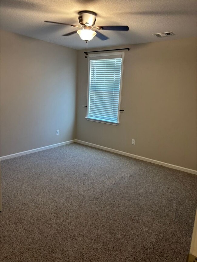 Building Photo - Welcome Home! Located in Lexington Hill Subdivision