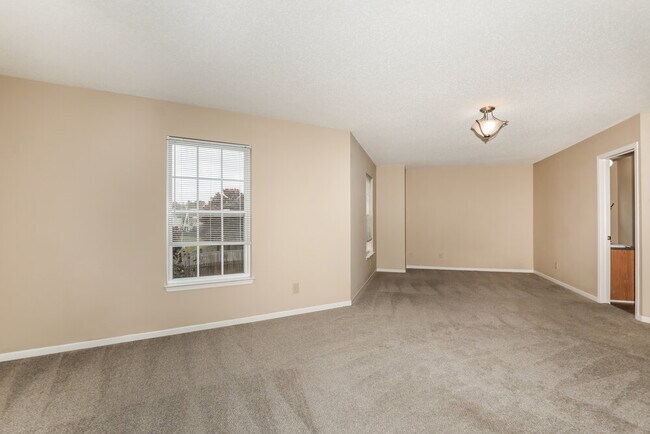 Building Photo - 15213 Beam St