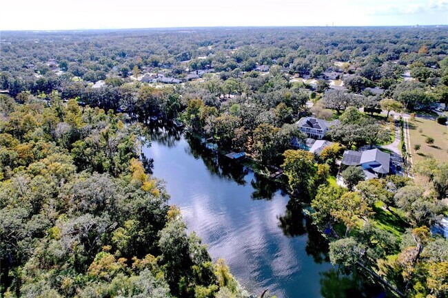 Building Photo - 1601 Riverhills Dr