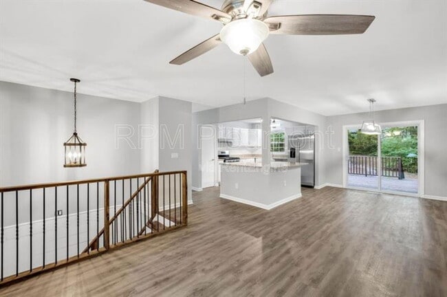 Building Photo - 2966 Fern Valley Dr SW