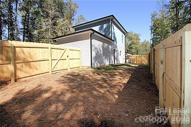 Building Photo - 7924 E Lane Dr