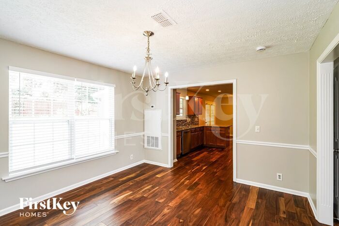 Building Photo - 8820 Cressent Glen Ct