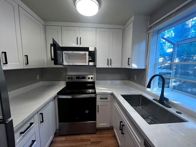 Building Photo - 3903 148th Ave NE