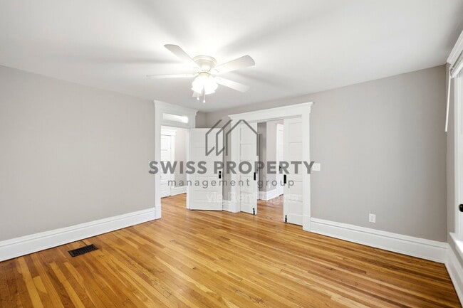 Building Photo - 342 Taylor Ave