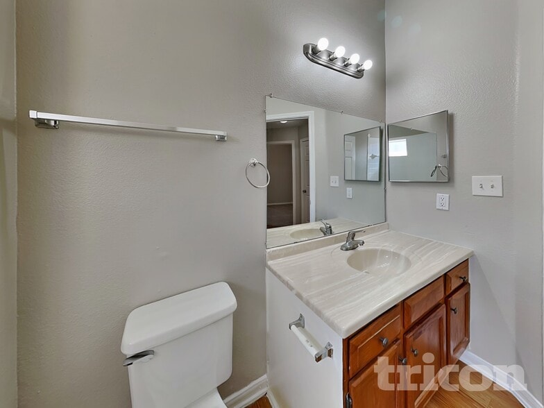 Building Photo - 3114 Boynton Dr