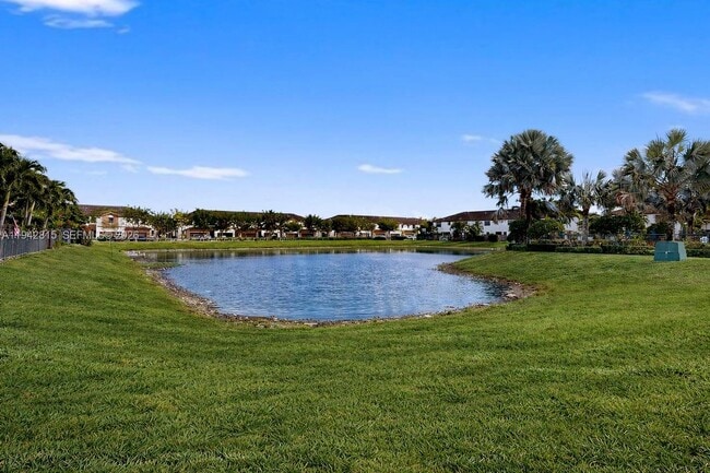 Building Photo - 16620 SW 42nd Terrace