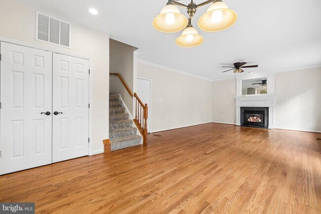 Building Photo - 5871 Paine Run Pl