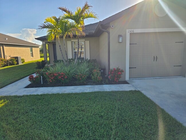 Building Photo - 1506 Merriment Way