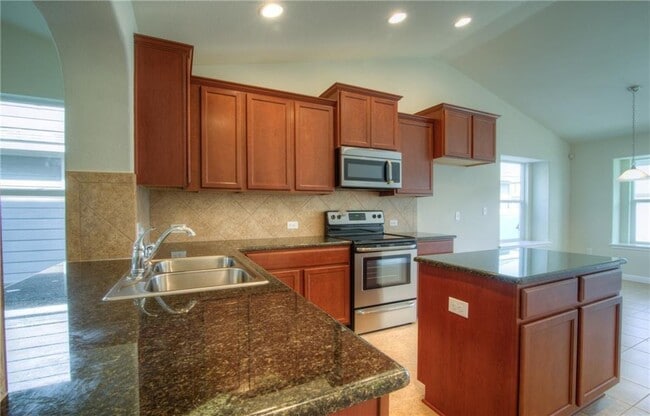 Building Photo - 1120 Badlands Dr