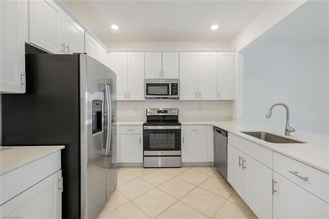 Building Photo - 2858 Blossom Wy