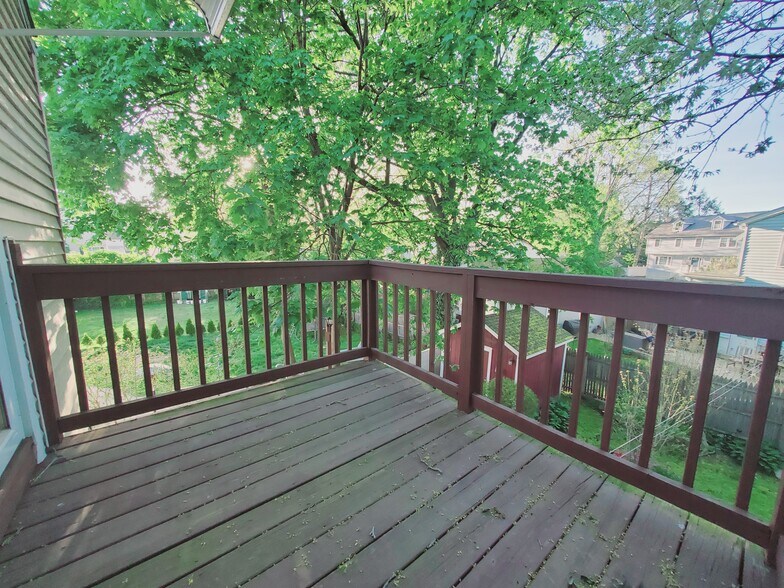 Building Photo - 34 Faucett St