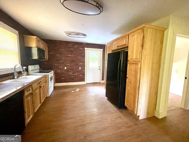 Building Photo - 76 Mt Pleasant Church Rd