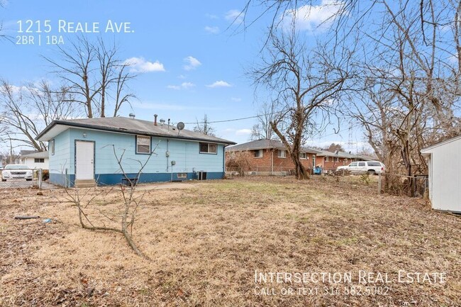 Building Photo - 1215 Reale Ave