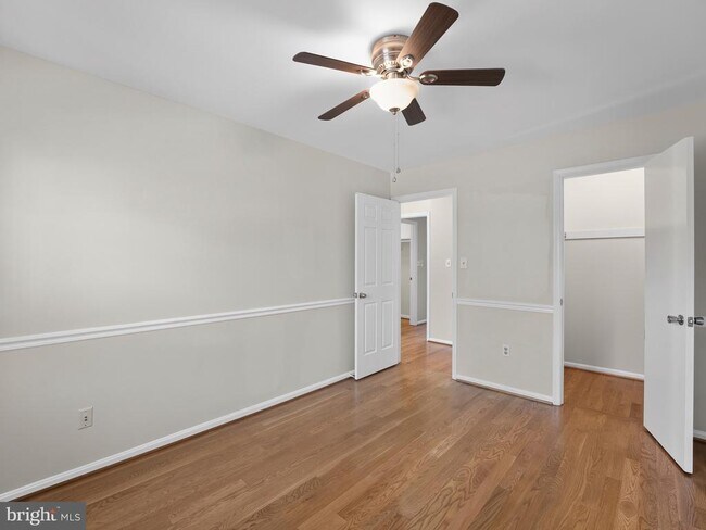 Building Photo - 7740 Bristol Square Ct