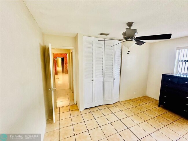 Building Photo - 6535 SW 8th Pl