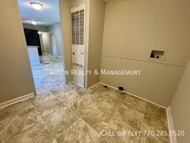 Building Photo - 25 Watercrest Ln