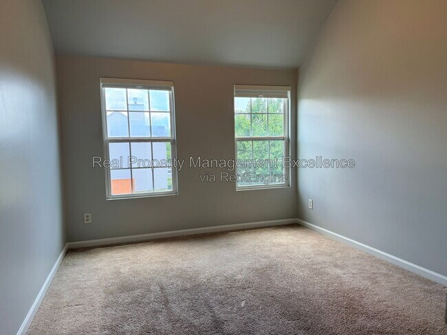 Building Photo - 3446 Ferdilah Ln
