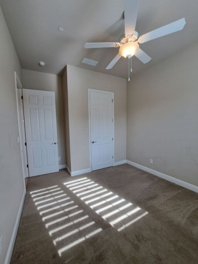 Building Photo - Beautiful 4 Bedroom Home In Clovis!