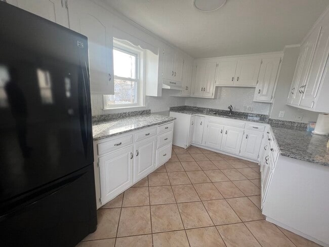 Building Photo - 79 West St