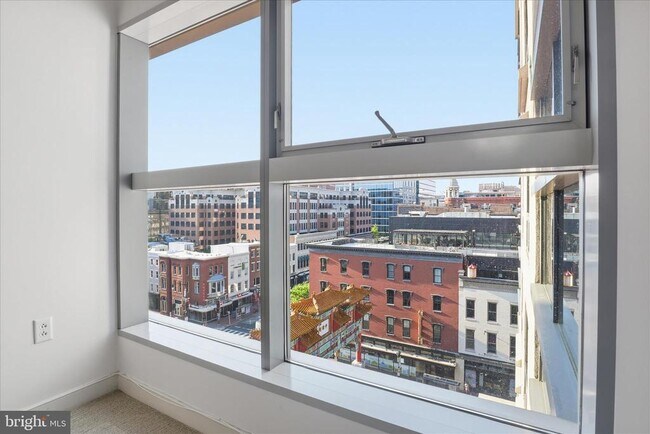 Building Photo - 777 7th St NW