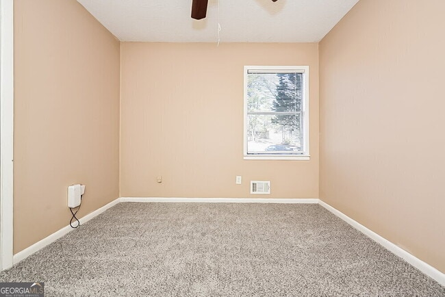 Building Photo - 10192 Port Royal Ct