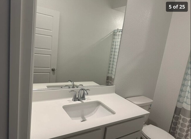 Building Photo - 8343 Rowan Rdg Ave