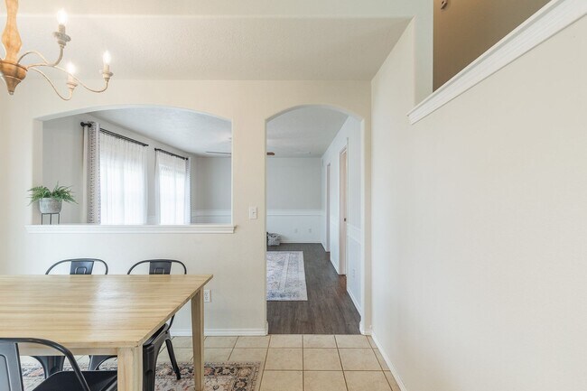 Building Photo - Just listed home for rent!