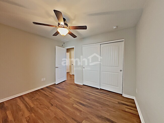 Building Photo - 20737 W Stone Hill Rd