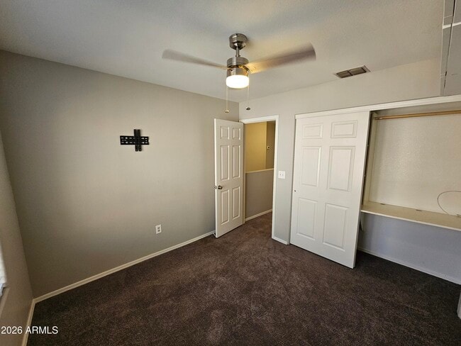 Building Photo - 1142 W Sandy Banks